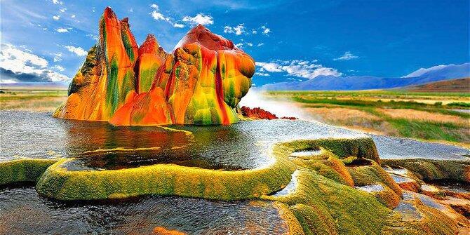 Fly Geyser, pancuran air panas unik berwarna pelangi