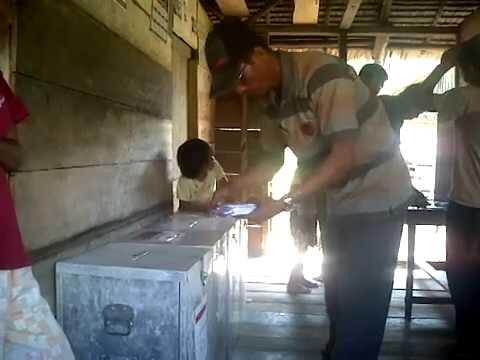 Video pemilu GILA di mentawai .....(politik emang udah gila gan)