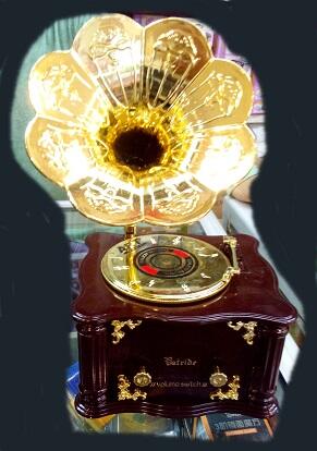 lOVE Music Box, Kotak musik