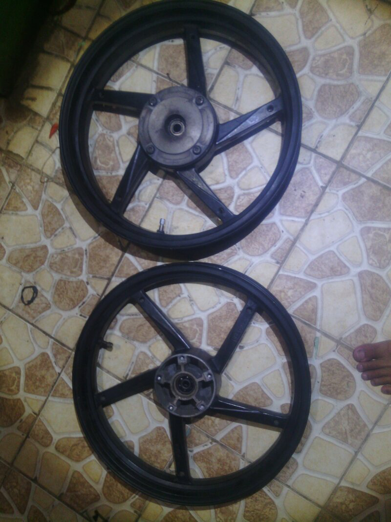 velg vrossi tapak lebar vixion