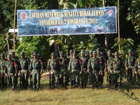 (foto) Yon Armed 8 Gelar Latbakjatrat Meriam KH-178