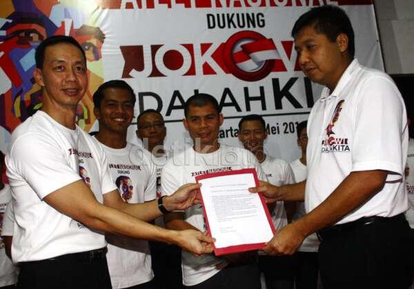 FOTO: Chris John Cs Dukung Jokowi-JK