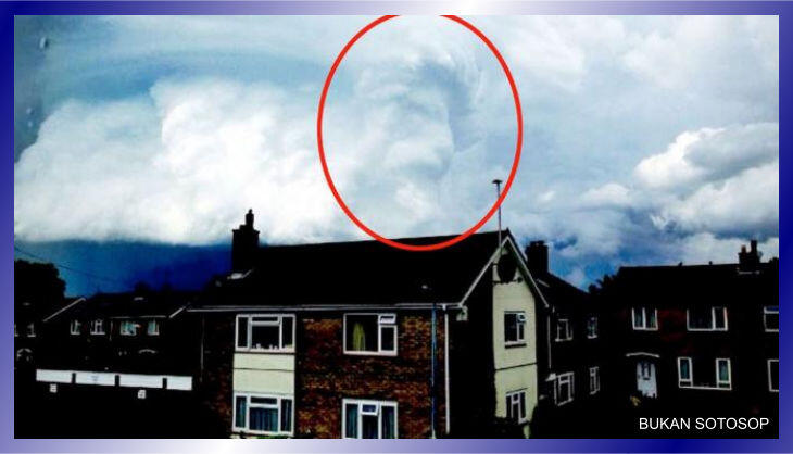 Menakjubkan, Awan Badai Berbentuk Lion King Gelayuti Inggris