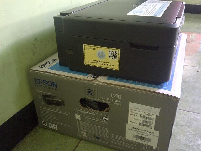 Printer Epson L210 Multi (print+fotocopy+scanner) mulusss Garansi panjang (Malang)