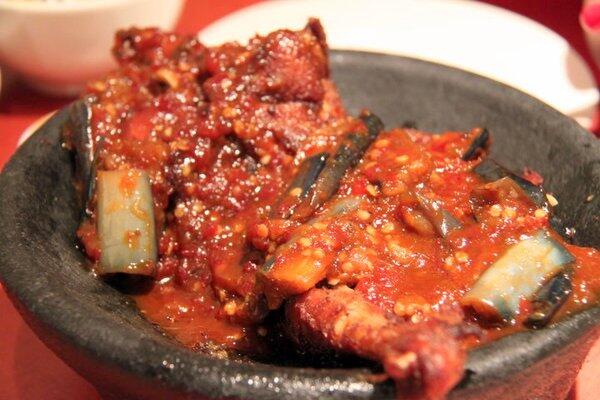  Menghilangkan Bau tak sedap pada tangan setelah makan seafood