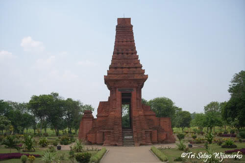 5 Candi Peninggalan Majapahit