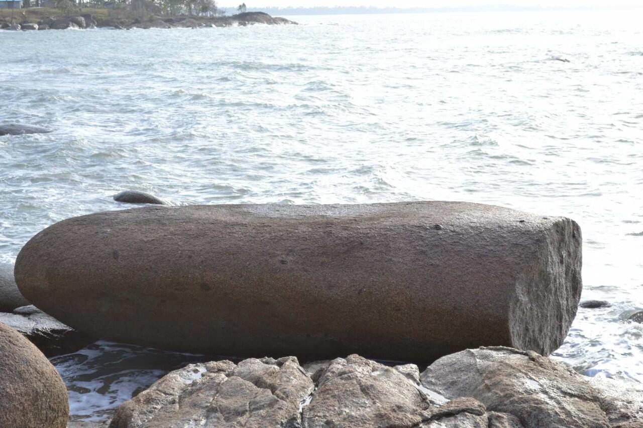 (NKRI Harga Mati) Apa itu Tanjung Datuk??Jangan biarkan suar malaysia berdiri