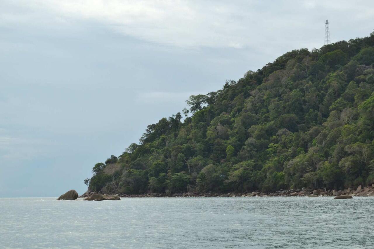 (NKRI Harga Mati) Apa itu Tanjung Datuk??Jangan biarkan suar malaysia berdiri