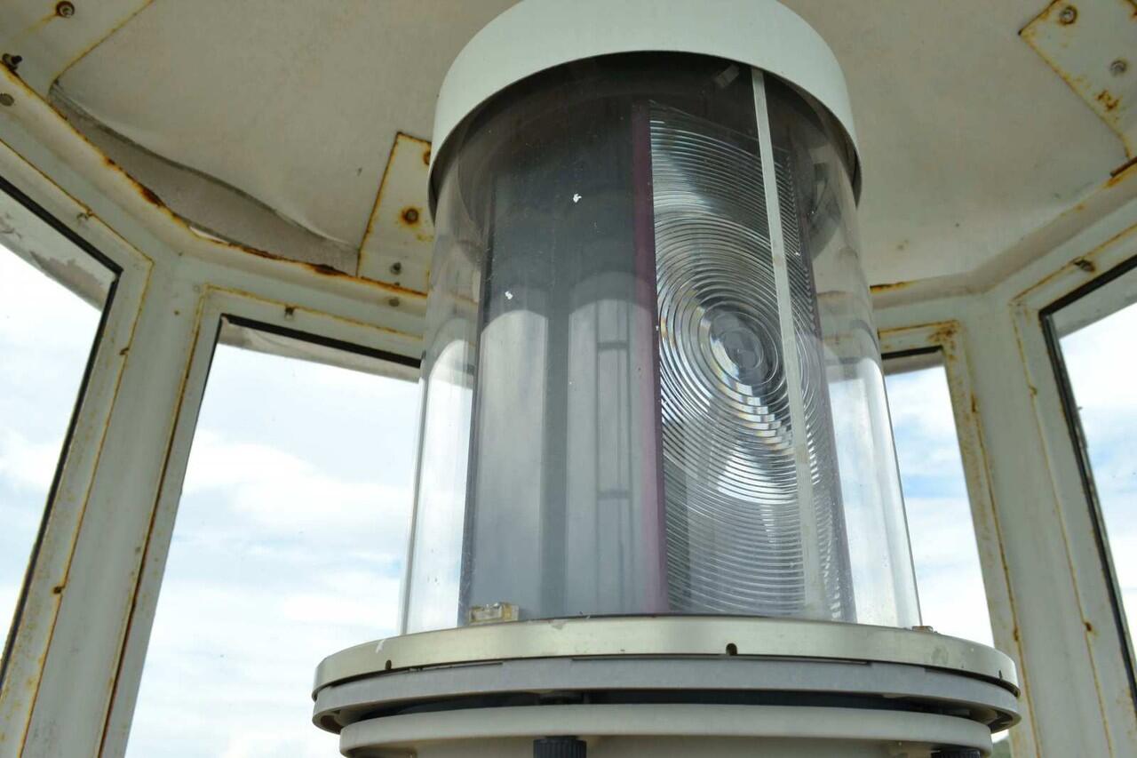 (NKRI Harga Mati) Apa itu Tanjung Datuk??Jangan biarkan suar malaysia berdiri