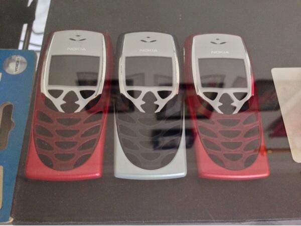 NOKIA 8310 ETERNITY