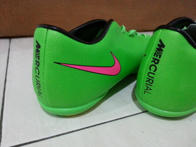 Terjual Sepatu Futsal Nike Mercurial Vapor x/ 10 HIJAU
