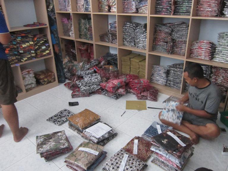 Mau Jadi Reseller Dropship Batik Pekalongan? silahkan merapat :)
