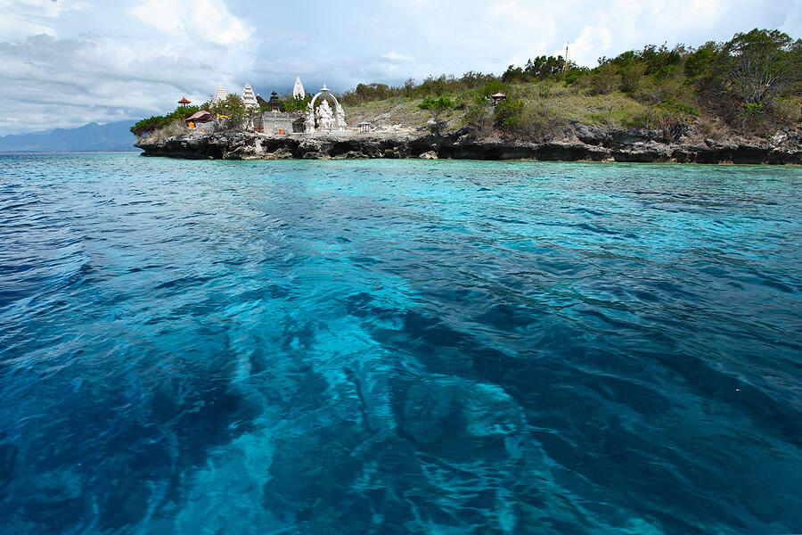 6 Spot Snorkeling Favorit di Indonesia