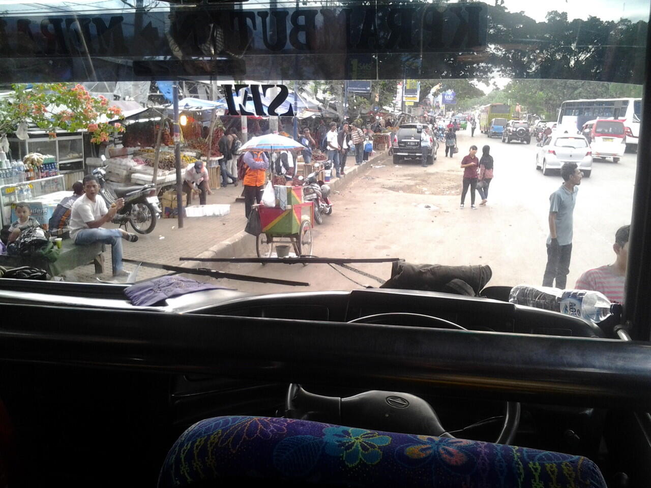 BUS ARIMB* ANJ**G