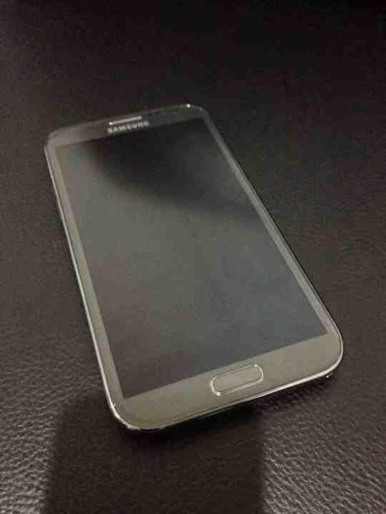 Samsung Galaxy Note II - Mulus 99% - Masih Garansi