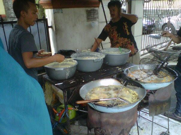 gorengan &quot;alumunium&quot; vs gorengan &quot;kayu&quot;