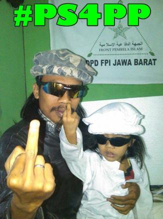 &#91;PresidenPanasbung&#93; Kubu Prabowo-Hatta Hadiri Tabligh Akbar, Mayoritas Massa dari FPI