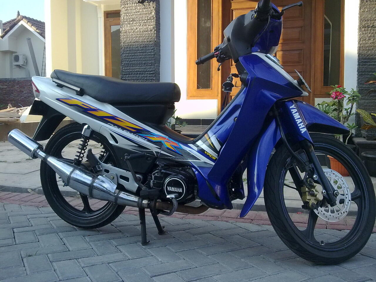 Cari YAMAHA FIZ R 2004 BIRU PUTIH KASKUS