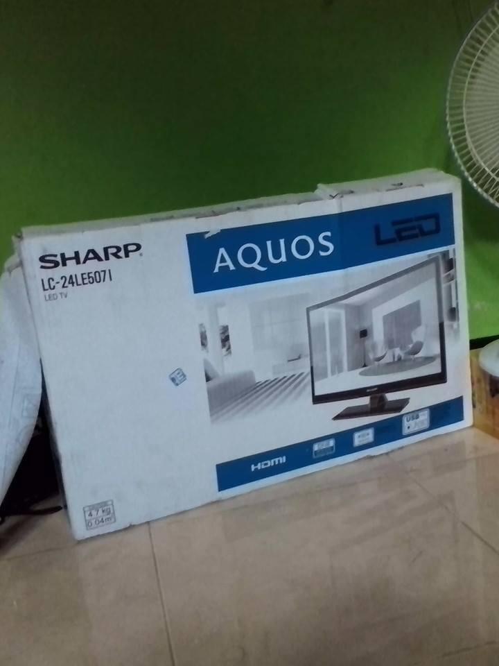 LED TV sharp aquos 24 inch