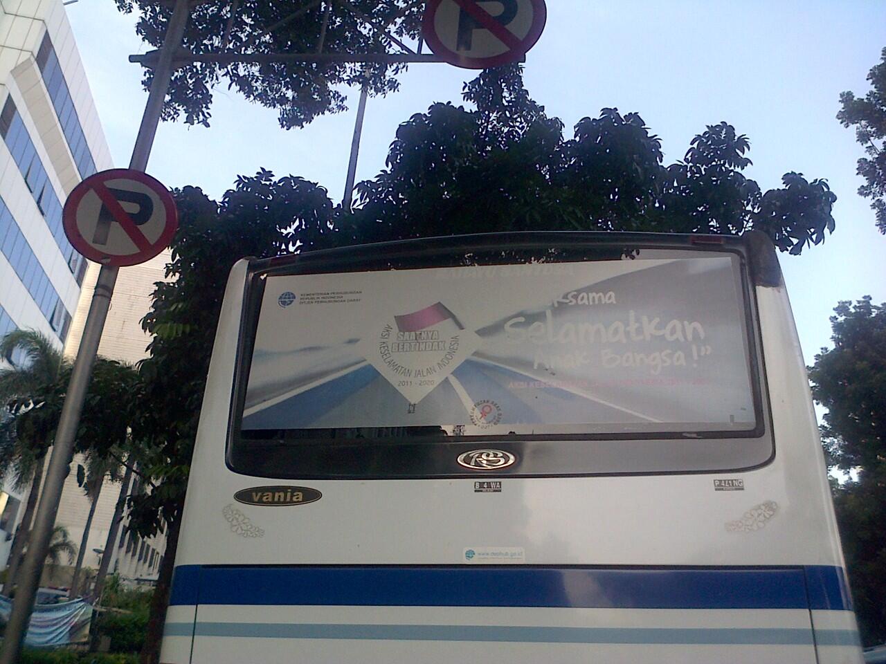 INI GAN MOBIL GAK MUNGKIN DI KEMPESIN WALAUPUN DI PARKIR DI P DICORET...SAKIT HAT!!!