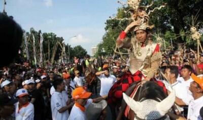 Wartawati Senior Bongkar Kebohongan dan Rakus Jabatan Jokowi