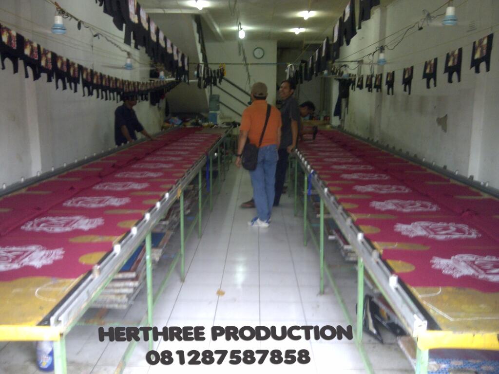 Jasa pembuatan kaos, jaket, hoodie, seragam, poloshirt, kaos partai, kemeja partai