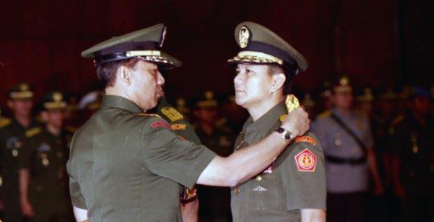 (Eng...Ing...Eng...) TNI Harus Buka Dokumen Pemecatan Prabowo Ke Publik