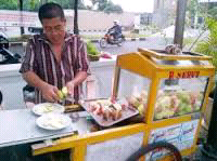 Sang Tukang Jajanan Yang Jika Ditunggu Tak Kunjung Datang