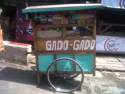 Sang Tukang Jajanan Yang Jika Ditunggu Tak Kunjung Datang