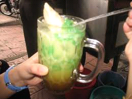 Sang Tukang Jajanan Yang Jika Ditunggu Tak Kunjung Datang