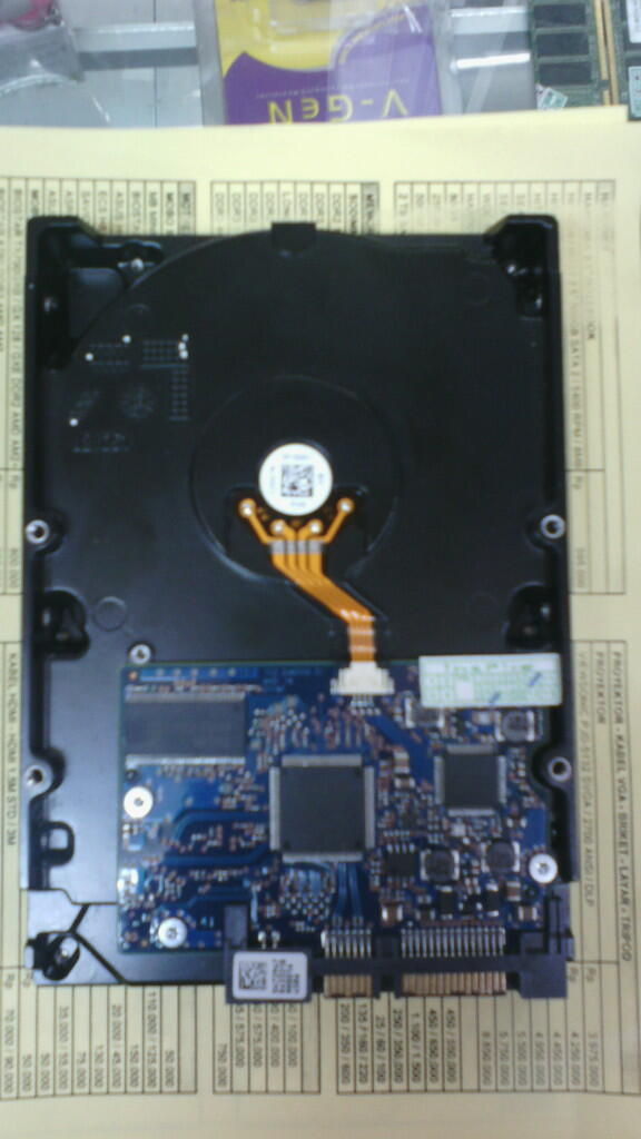 hdd pc 1tb - 1000gb sata 7200 rpm. normal + free film hd