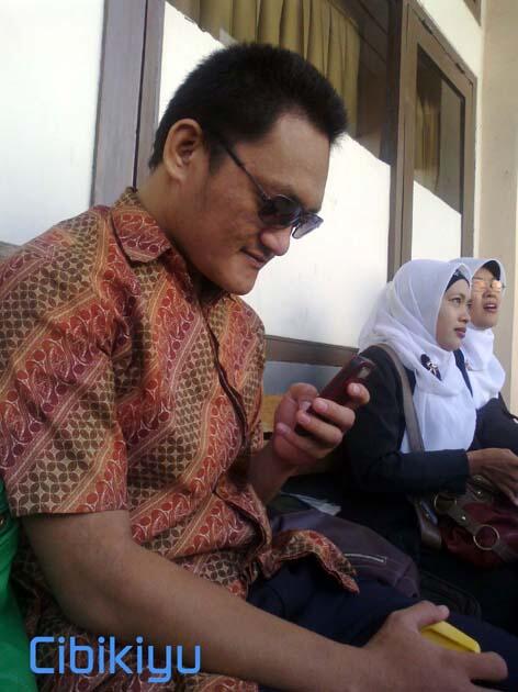 5 "Alat Tempur" Mahasiswa Tunanetra Saat Kuliah