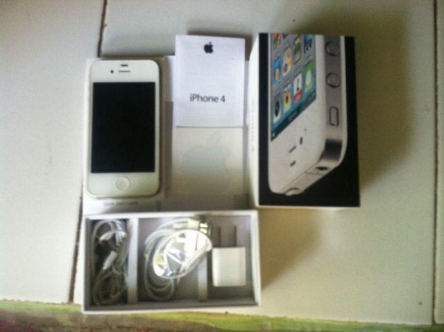 Terjual IPHONE 5S GSM 32GB GOLD EX GRS INTER MULUS FULLSET 