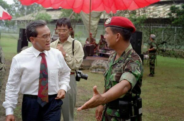 Sedikit Informasi mengenai Prabowo, Pro Prabowo dan Pro Jokowi Masuk!!!