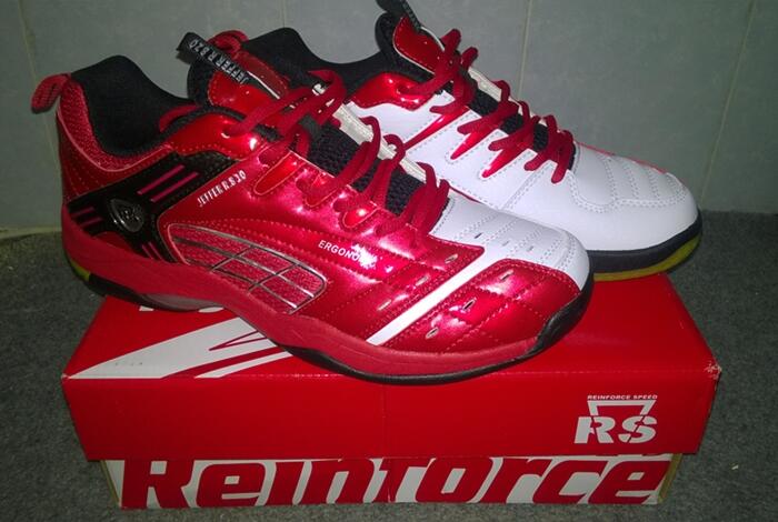 Sepatu Badminton Yonex RS Flypower O3 Murah !!!