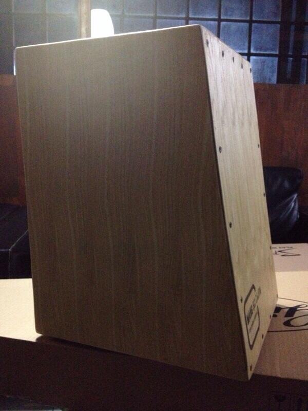 Cajon + gigbag 600rb di jual cepat
