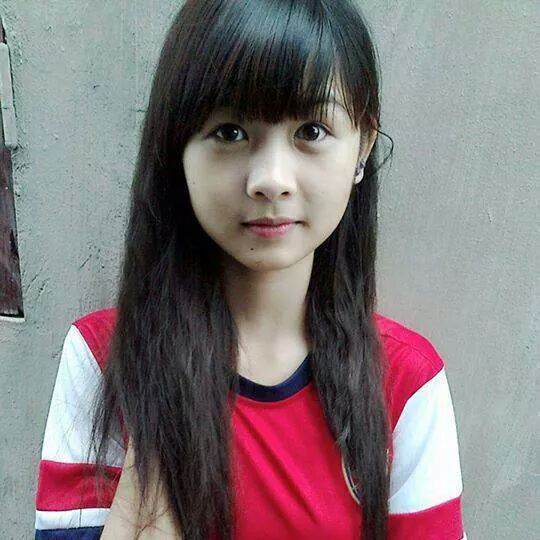 ASK : agan-agan tau siapa nama cewek ini?