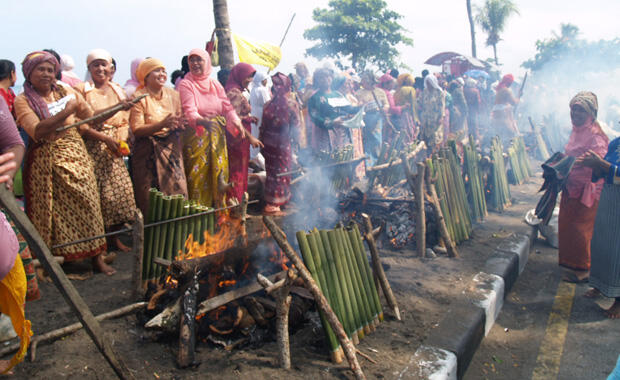 Keunikan Budaya Indonesia Menjelang RAMADHAN (9 kota)