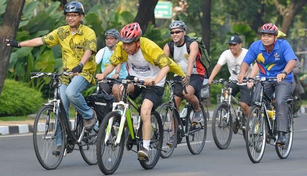 jika, jokowi menang dia akan mengukir sejarah dengan sepedahnya