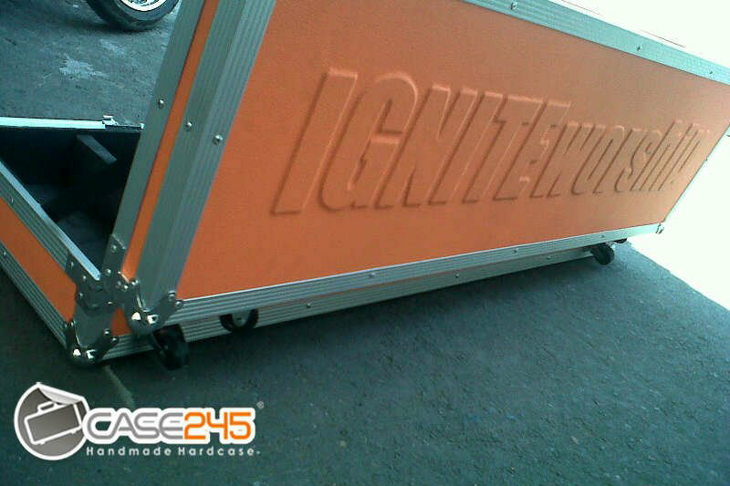 flightcase custom keyboard