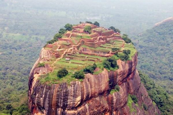 Kota Sigiriya kota diatas batu{+Panduan Lengkap buat yang Mau Kesana}