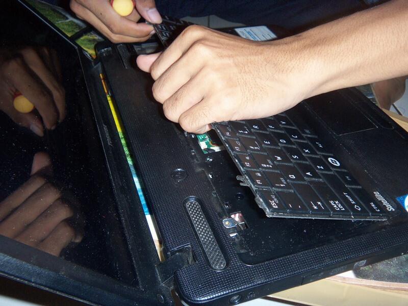 Langkah penyelamatan laptop tersiram air