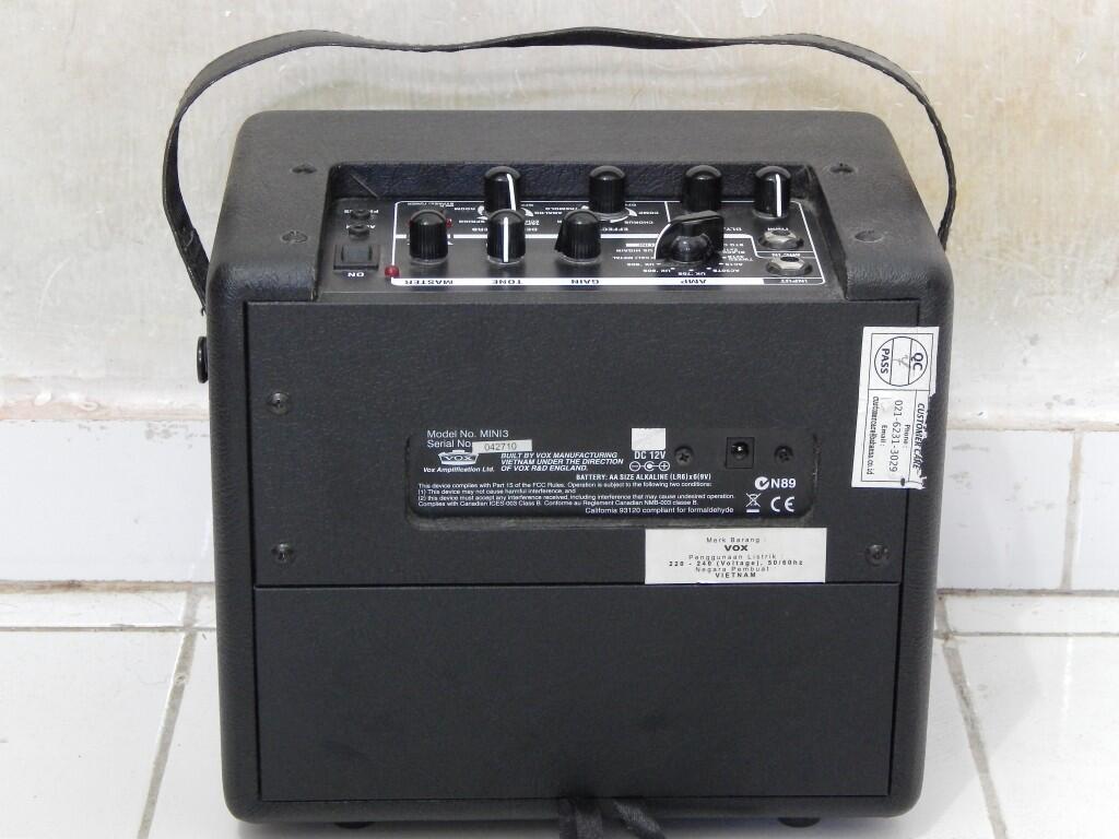 Ampli Gitar Merk VOX mini 3 efek udah Banyak