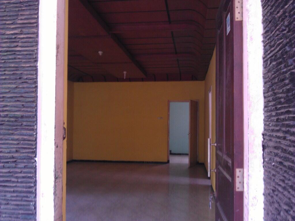 DIJUAL ATAU DISEWAKAN RUMAH PINGGIR JALAN MALANG