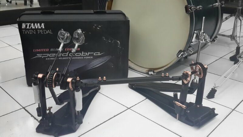 Double Pedal TAMA SPEED COBRA BLACK "LIMITED EDITION"