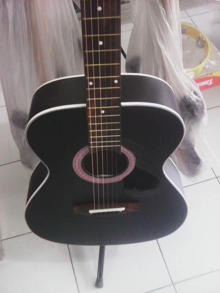 Gitar akustik Allegro FM white dan spurce