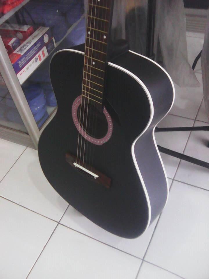 Gitar akustik Allegro FM white dan spurce