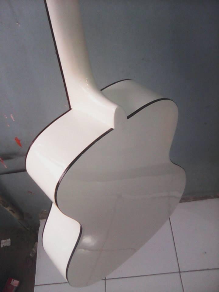 Gitar akustik Allegro FM white dan spurce
