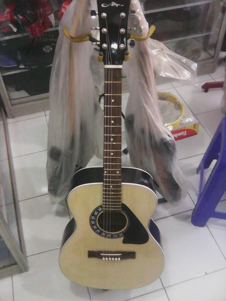 Gitar akustik Allegro FM white dan spurce
