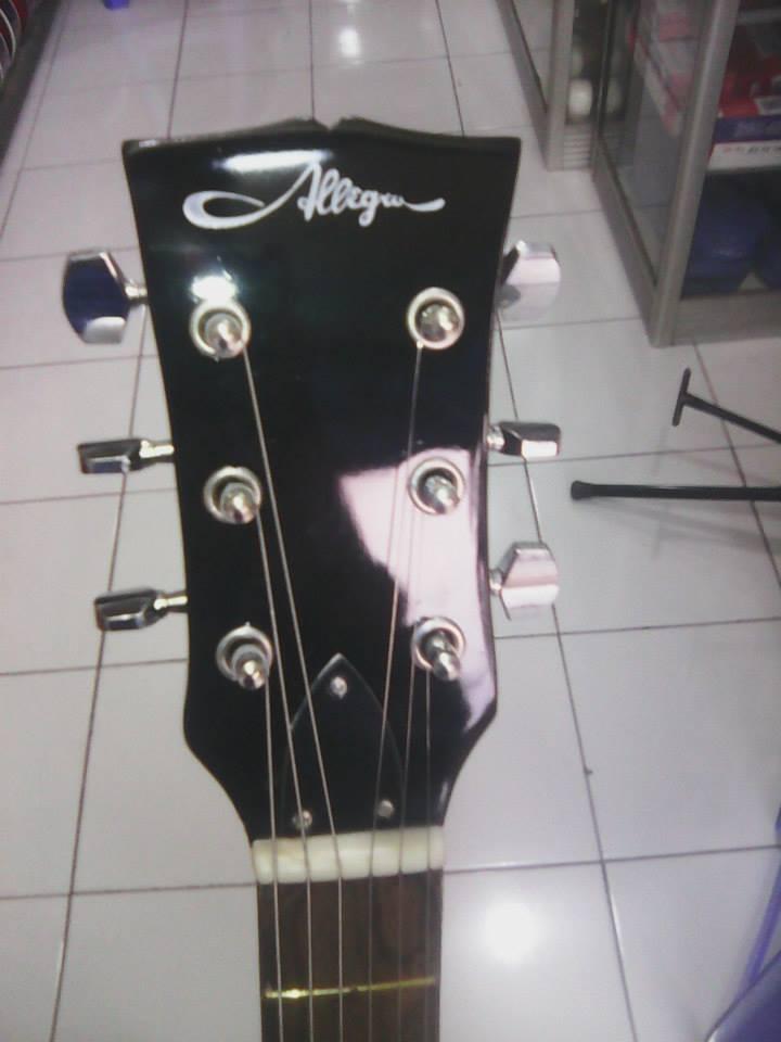 Gitar akustik Allegro FM white dan spurce